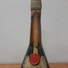 Coleccionismo de vinos y licores: CALISAY 1 LITRO DESTILERIAS MOLLFULLEDA SELLO 4 PTAS. Lote 390919339