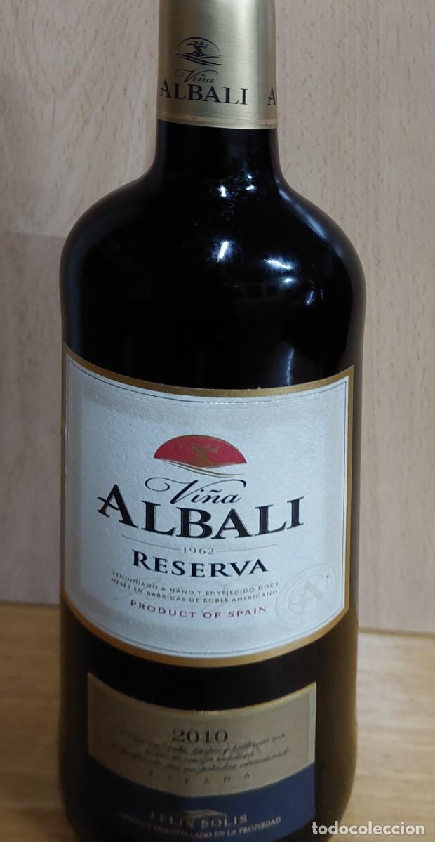 Coleccionismo de vinos y licores: VINO VALDEPE&Ntilde;AS VI&Ntilde;A ALBALI RESERVA 2010