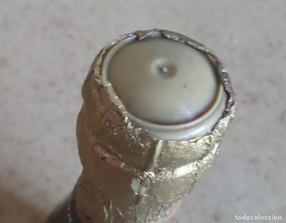 Coleccionismo de vinos y licores: Botella CODORNIU 1551 - 20 cl. - Foto 3