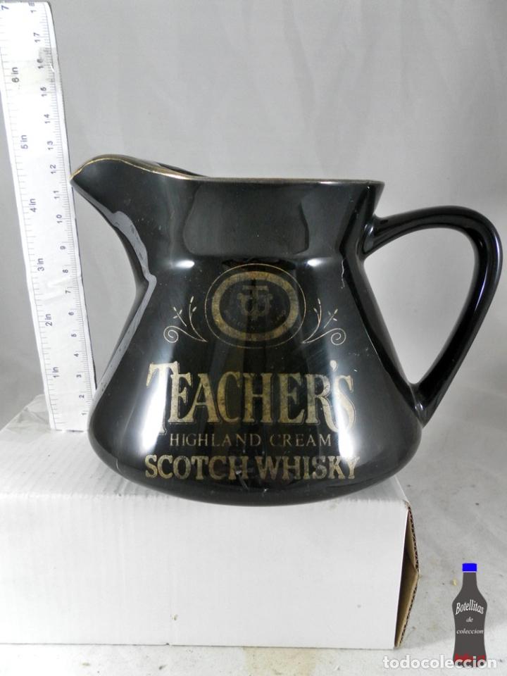Sammlung von Weinen und Lik&ouml;ren: JARRA CERAMICA PARA AGUA WHISKY TEACHER&acute;S