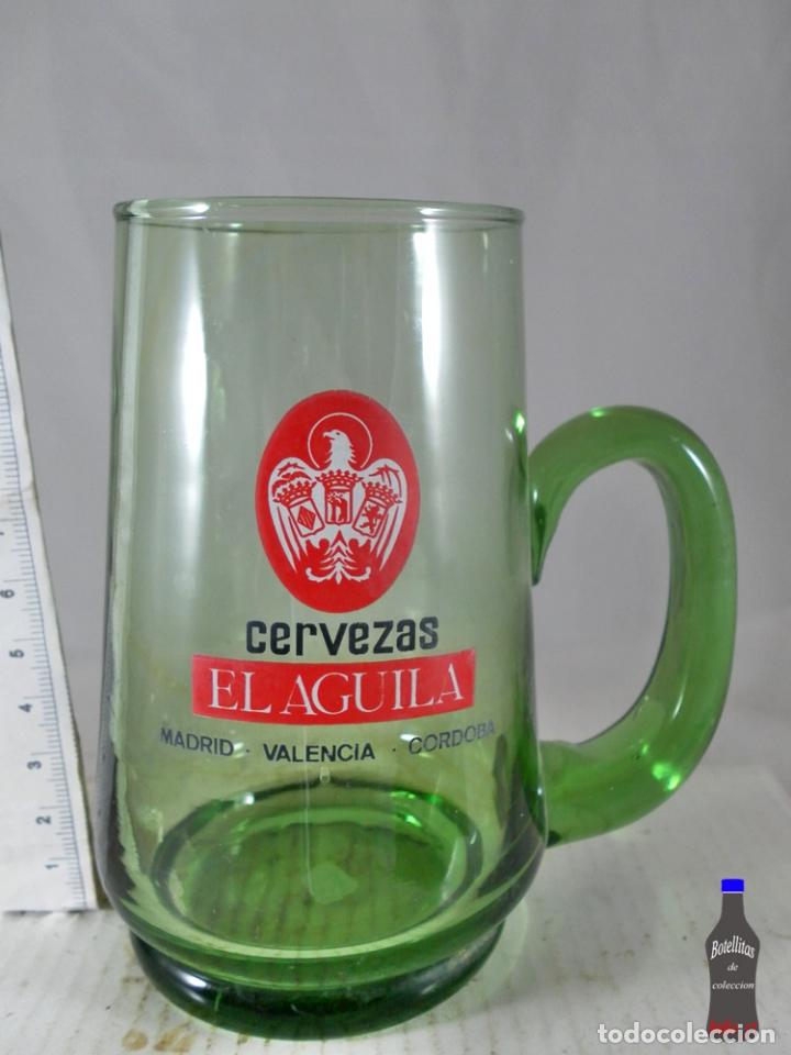 Sammlung von Weinen und Lik&ouml;ren: JARRA CERVEZA EL AGUILA MADRID VALENCIA CORDOBA VIDRIO VERDE
