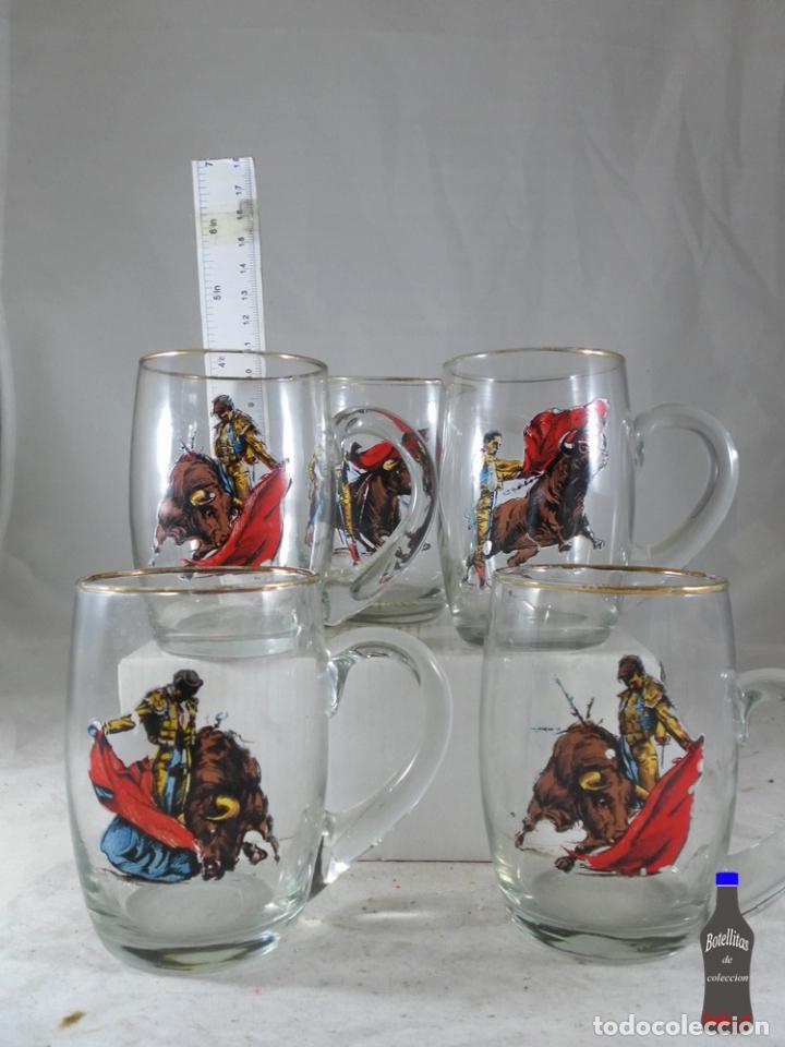 Collection of wines and liquors: LOTE DE 5 JARRAS TAURINAS TOROS TOREROS