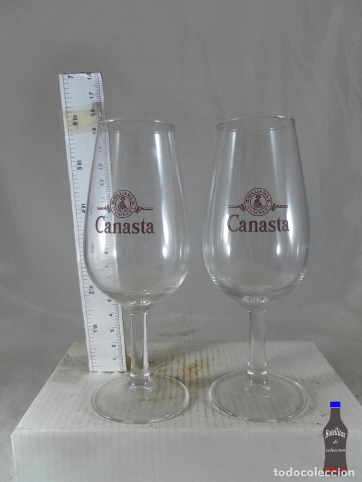 Sammlung von Weinen und Lik&ouml;ren: LOTE DE 2 COPAS CATAVINOS BODEGAS WILLIAMS HUMBERT CANASTA