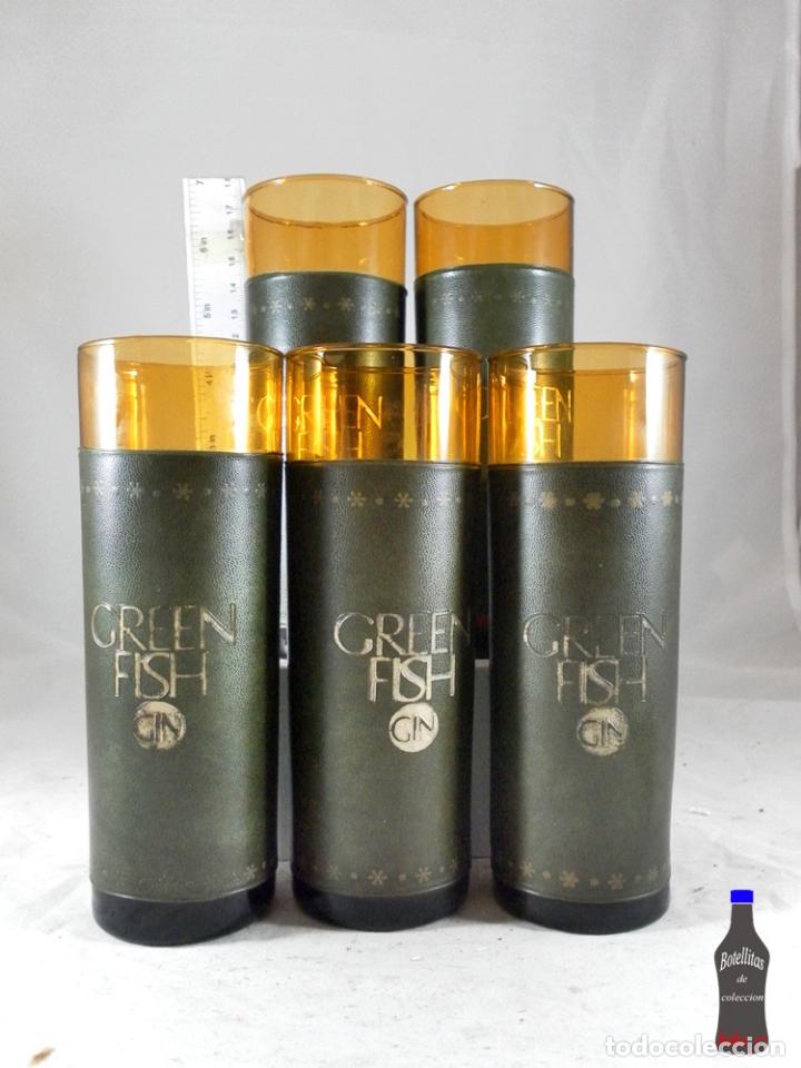 Sammlung von Weinen und Lik&ouml;ren: LOTE DE 5 VASOS DE TUBO FORRADOS EN CUERO O SIMILAR GIN GREEN FISH CARTAGENA