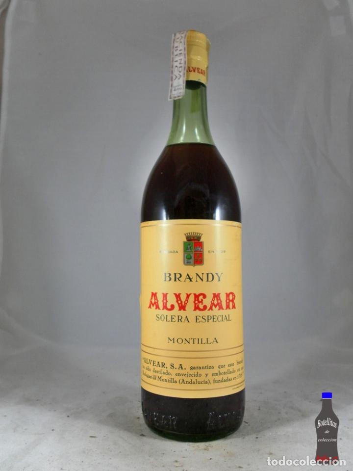Coleccionismo de vinos y licores: BOTELLA BRANDY ALVEAR SOLERA ESPECIAL MONTILLA 4 PESETAS