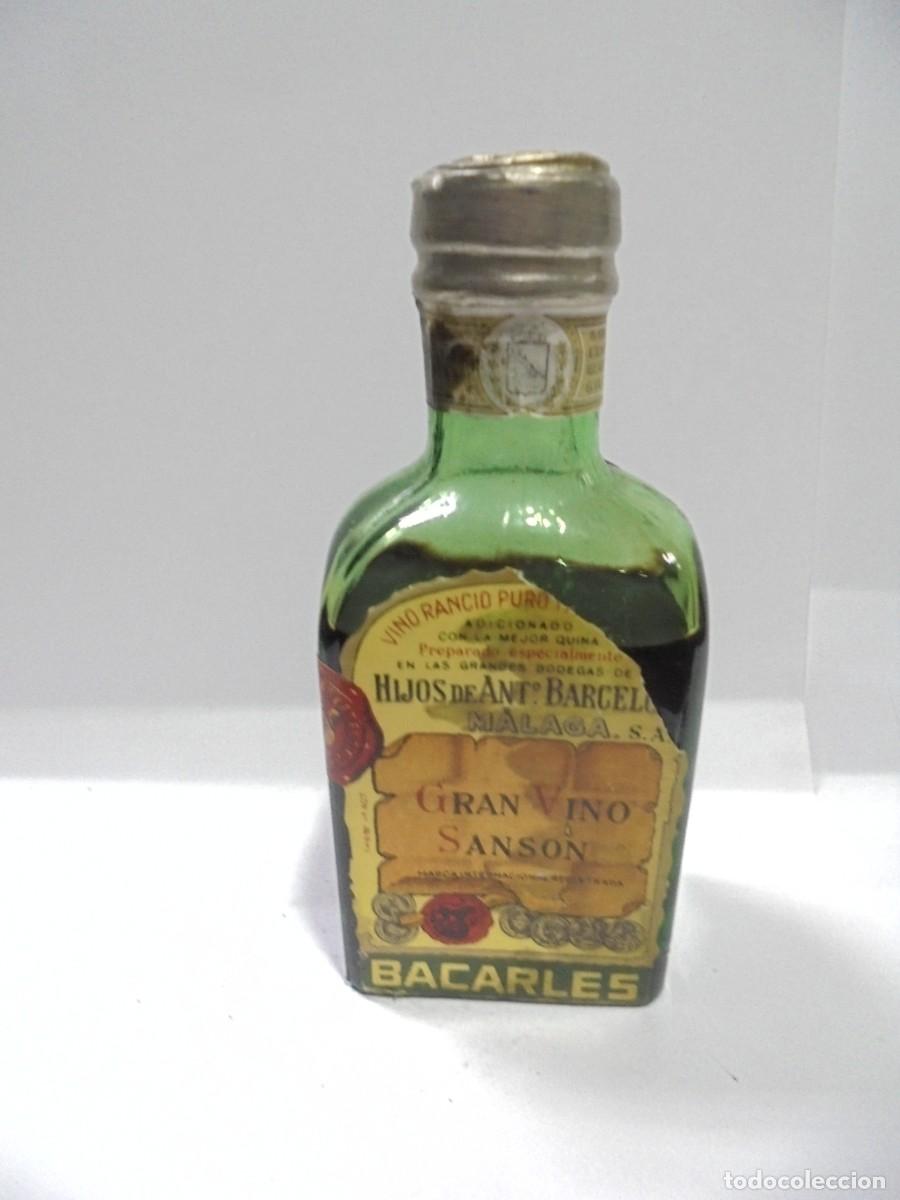 Sammlung von Weinen und Lik&ouml;ren: BOTELLIN DE GRAN VINO SANSON. BACARLES. HIJOS DE ANT&ordm;. MALAGA. CERRADA. VER FOTOS.