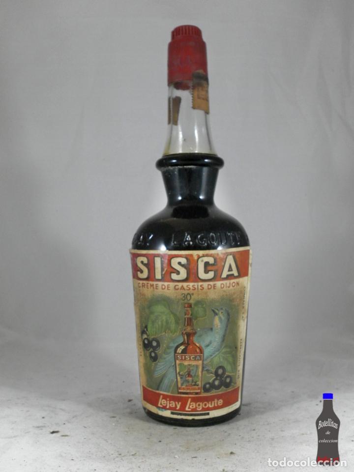 Sammlung von Weinen und Lik&ouml;ren: BOTELLA SISCA CREME DE CASSIS DE DIJO LEJAY LAGOUTE COMEREX ESPA&Ntilde;A