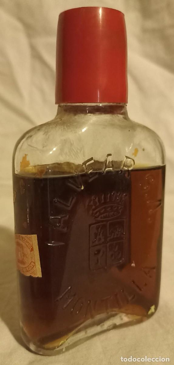 Coleccionismo de vinos y licores: Brandy Secular, botell&iacute;n, petaca - Foto 5
