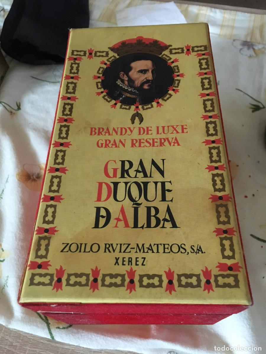 Coleccionismo de vinos y licores: BOTELLA DE BRANDY GRAN DUQUE DE ALBA - Foto 2