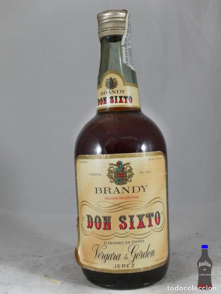 Coleccionismo de vinos y licores: BOTELLA BRANDY SOLERA RESERVADA DON SIXTO VERGARA & GORDON JEREZ