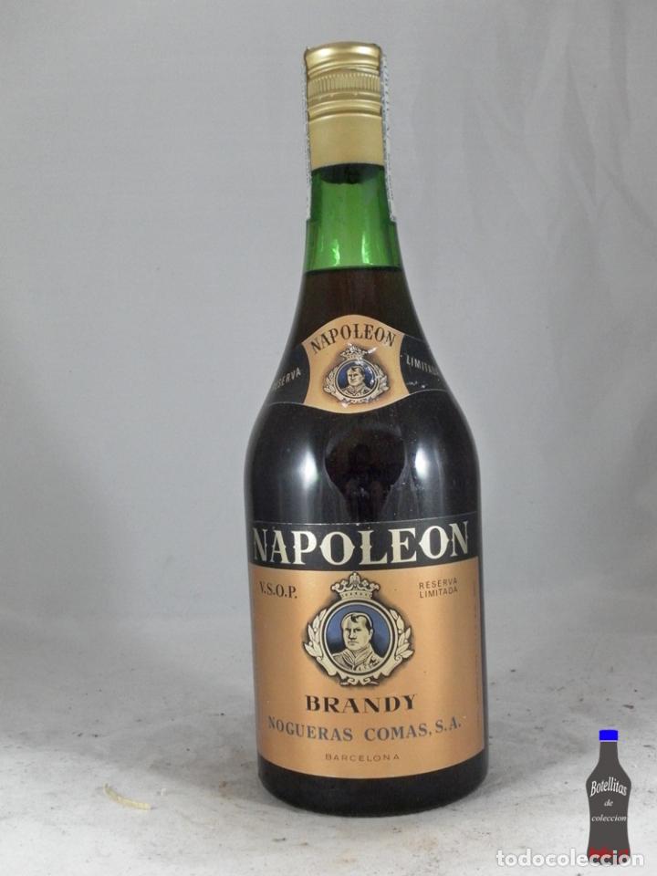 Coleccionismo de vinos y licores: BOTELLA BRANDY NAPOLEON RESERVA LIMITADA NOGUERAS COMAS BARCELONA