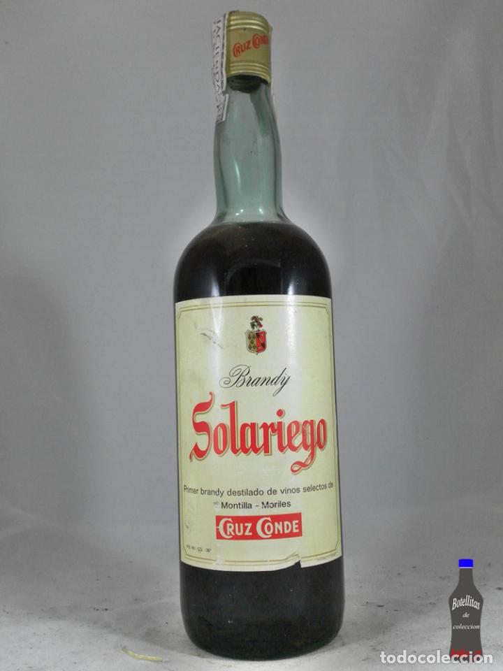 Coleccionismo de vinos y licores: BOTELLA BRANDY SOLARIEGO CRUZ CONDE MONTILLA