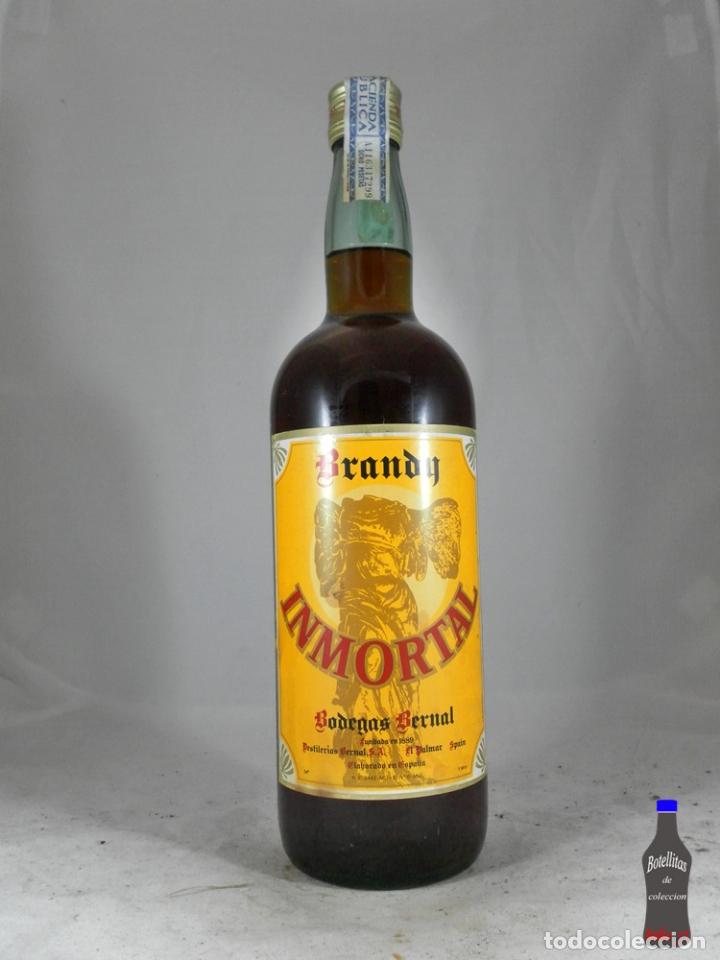 Coleccionismo de vinos y licores: BOTELLA BRANDY INMORTAL BODEGAS BERNAL EL PALMAR MURCIA