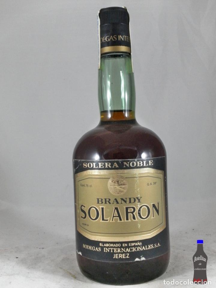 Sammlung von Weinen und Lik&ouml;ren: BOTELLA BRANDY SOLERA NOBLE SOLARON BODEGAS INTERNACIONALES JEREZ