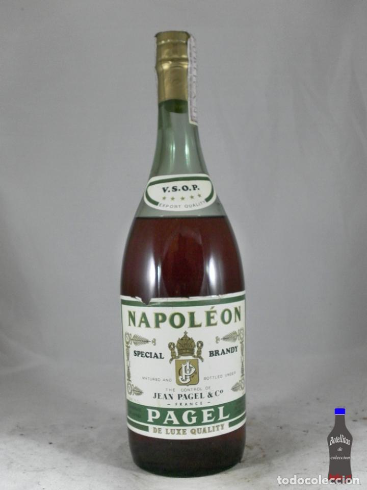 Coleccionismo de vinos y licores: BOTELLA SPECIAL BRANDY V.S.O.P. NAPOLEON JEAN PAGEL DE LUXE SPECIAL FRANCE ROMATE ESPA&Ntilde;A