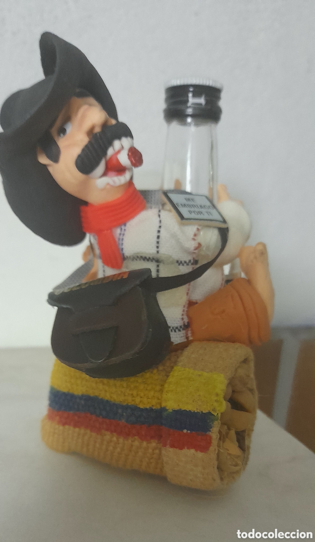 Coleccionismo de vinos y licores: Colombia botellin - Foto 2