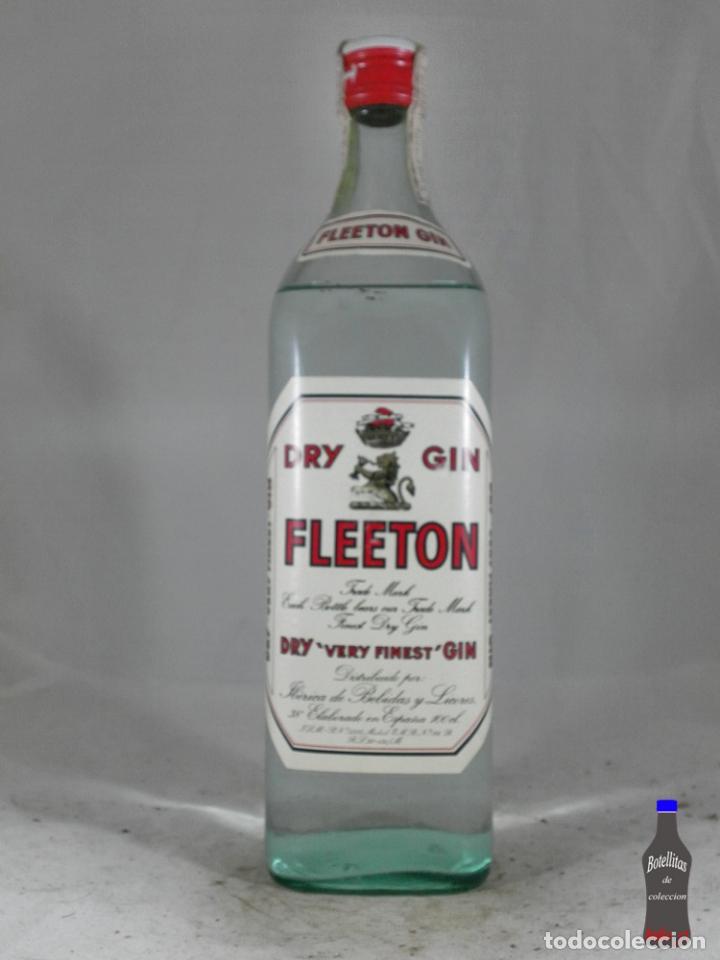 Collezionismo di vini e liquori: BOTELLA DRY GIN FLEETON DRY VERY FINEST IBERICA DE BEBIDAS ELABORADO EN ESPA&Ntilde;A