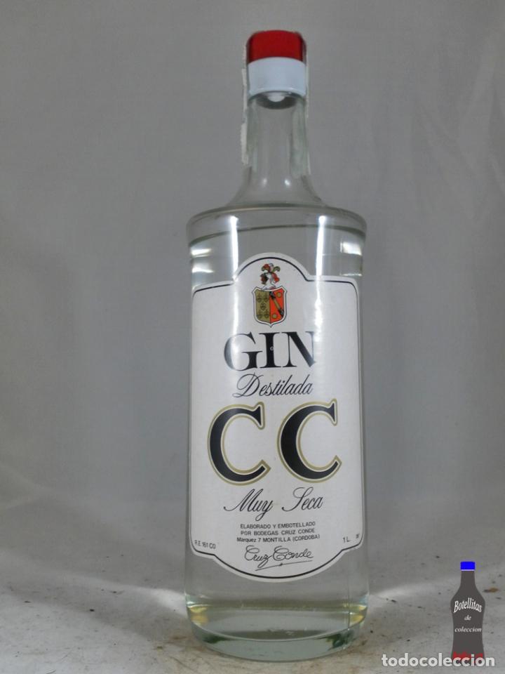 Sammlung von Weinen und Lik&ouml;ren: BOTELLA GIN DESTILADA CC MUY SECA BODEGAS CRUZ CONDE MARQUEZ 7 MONTILLA