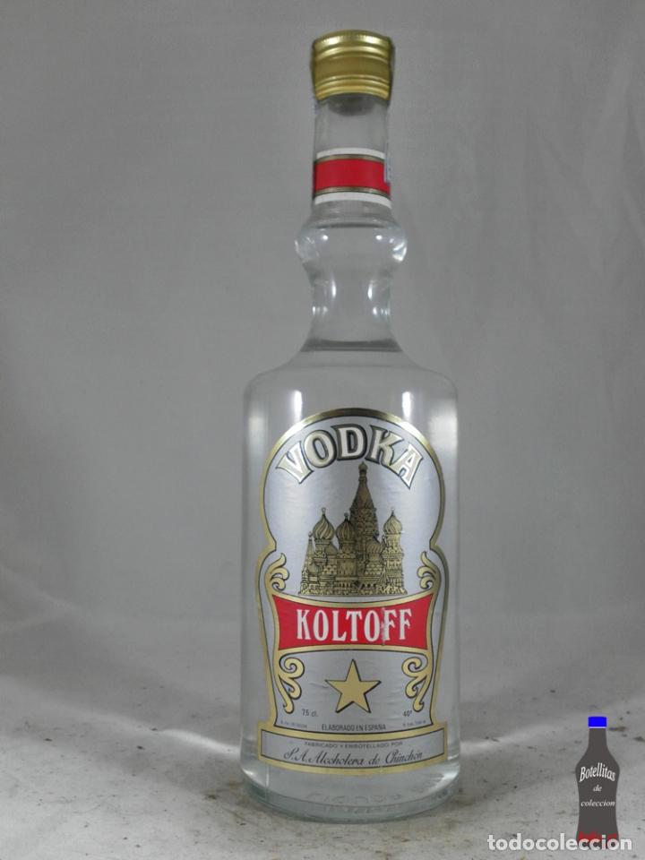 Sammlung von Weinen und Lik&ouml;ren: BOTELLA VODKA KOLTOFF ALCOHOLERA CHINCHON