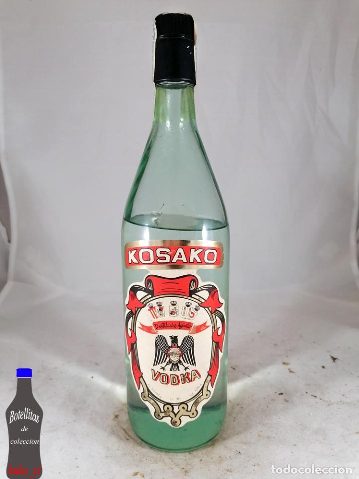 Sammlung von Weinen und Lik&ouml;ren: BOTELLA VODKA KOSAKO DESTILERIAS AGUILAR VALENCIA