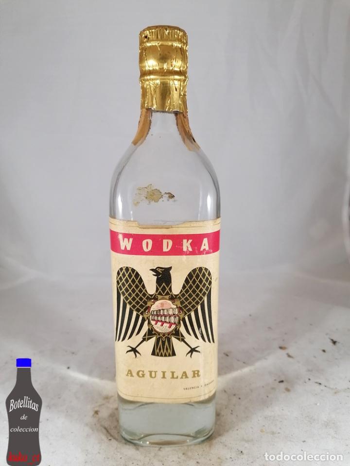Sammlung von Weinen und Lik&ouml;ren: BOTELLA VODKA DESTILERIAS AGUILAR VALENCIA Y ONDARA