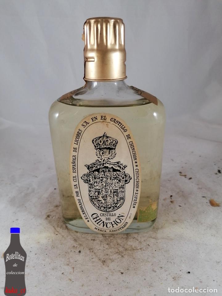 Sammlung von Weinen und Lik&ouml;ren: PETACA ANIS CASTILLO DE CHINCHON CHINCHON ESPA&Ntilde;A