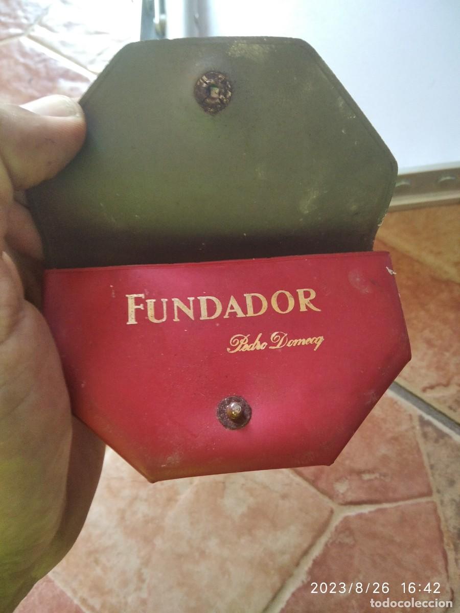 Coleccionismo de vinos y licores: Antigua funda monedero promoci&oacute;n Fundador Pedro Domecq