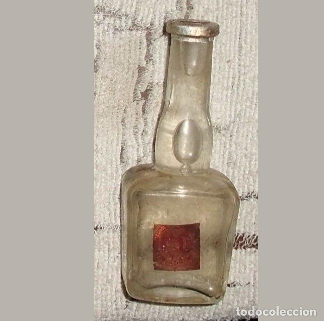 Coleccionismo de vinos y licores: BOTELLIN LICOR MARIE BRIZARD. FALTO DE ETIQUETA RF-6408