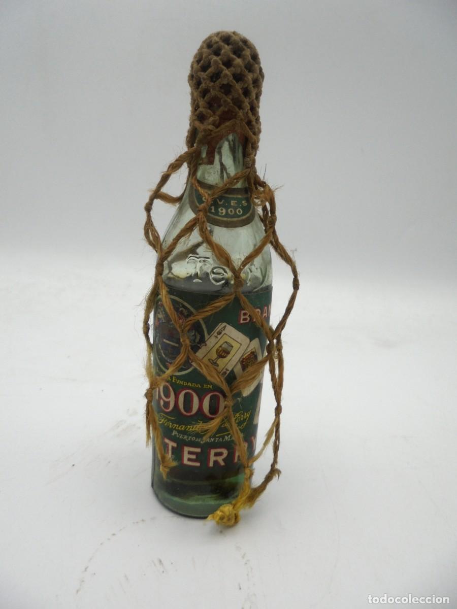 Collection of wines and liquors: BOTELLIN DE BRANDY 1900 TERRY. FERNANDO A. DE TERRY. PUERTO DE SANTA MARIA. VER FOTOS.