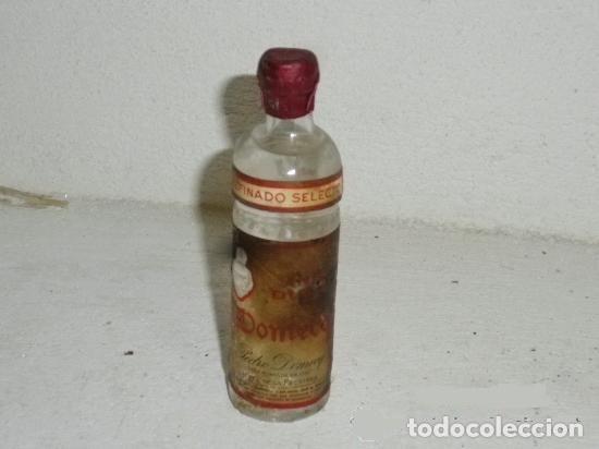 Collection of wines and liquors: ANTIGUO BOTELL&Iacute;N ANIS DULCE DOMECQ