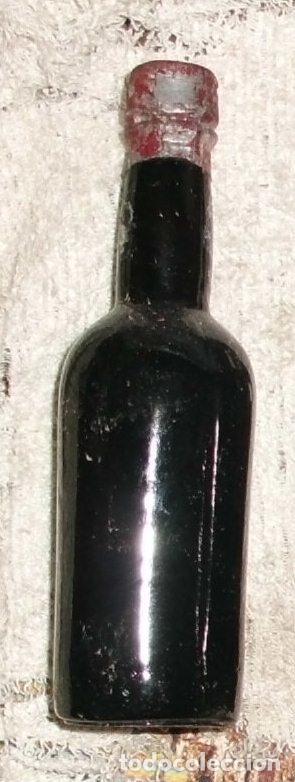 Coleccionismo de vinos y licores: BOTELLIN DE VINO. FALTO DE ETIQUETA RF-6475
