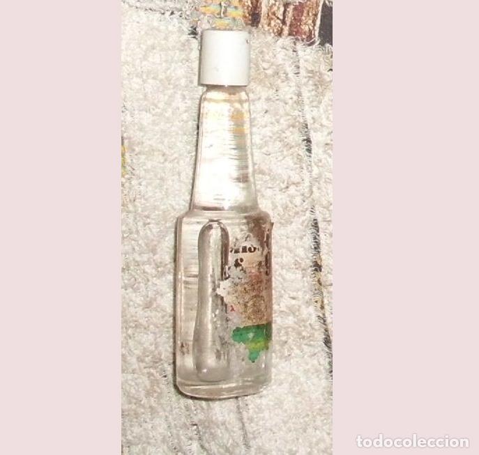 Coleccionismo de vinos y licores: BOTELLIN DE LICOR. ETIQUETA EN MAL ESTADO RF-6479