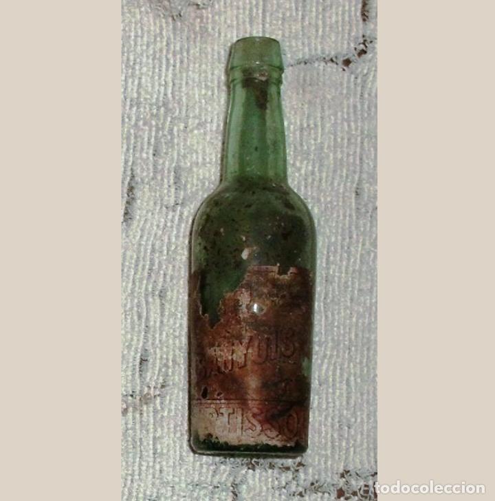 Coleccionismo de vinos y licores: BOTELLIN DE VINO. FALTO DE ETIQUETA Y LIQUIDO RF-6494