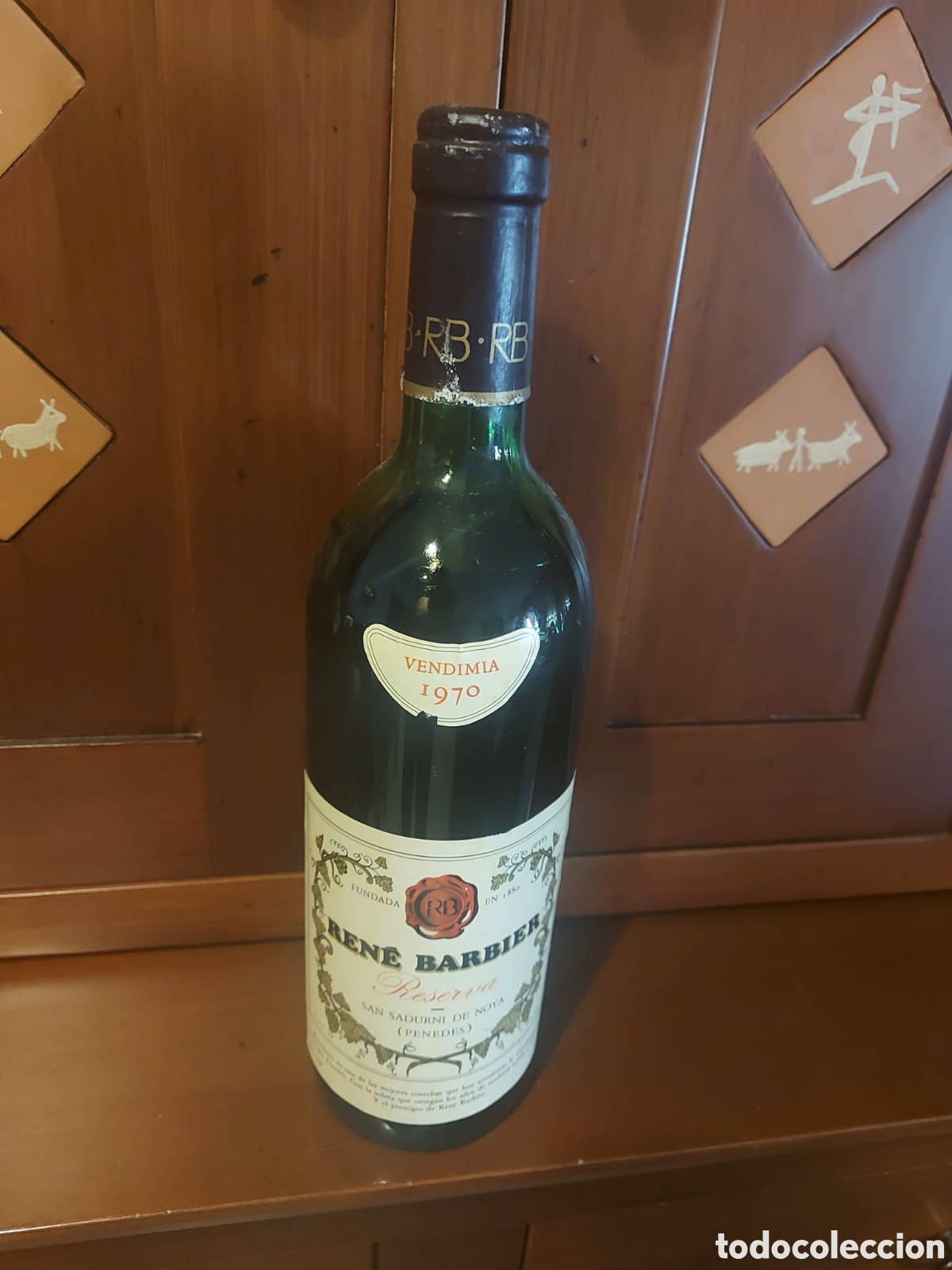 Collection of wines and liquors: BOTELLA DE RENE BARBIER. VINO TINTO. RESERVA. COSECHA DEL 1970