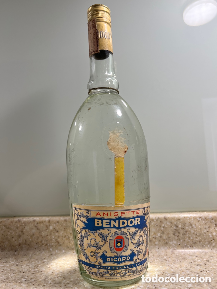 Sammlung von Weinen und Lik&ouml;ren: Antigua Botella llena de 1 litro de Anisette : BENDOR :A&ntilde;o 1907-1908: botella sin abrir