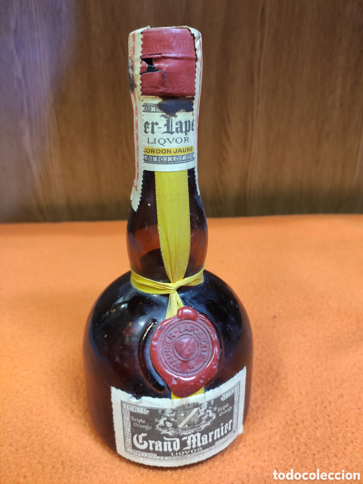 Coleccionismo de vinos y licores: Botella antigua GRAND MARNIER.