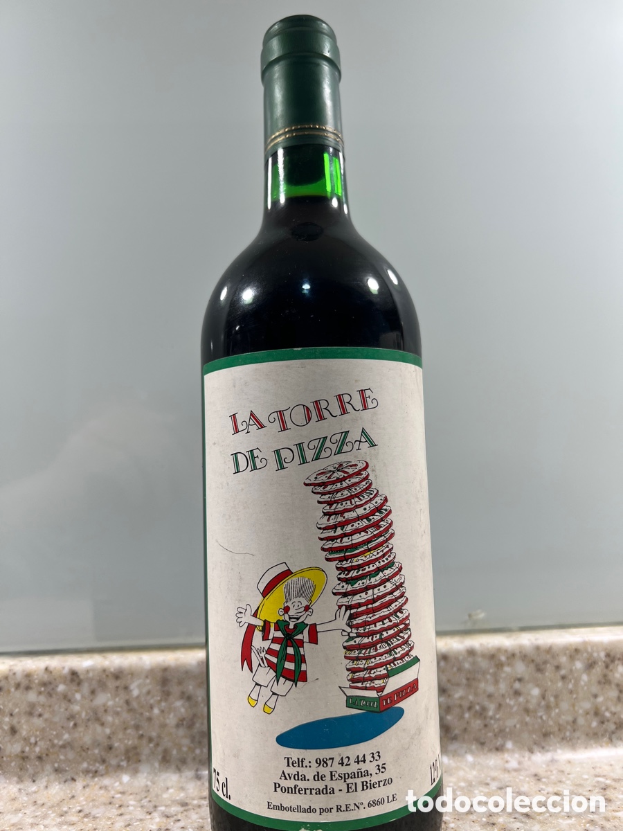 Collection of wines and liquors: Botella Vino Tinto. LA TORRE DE PIZZA. Ponferrada LLENA Y PRECINTADA