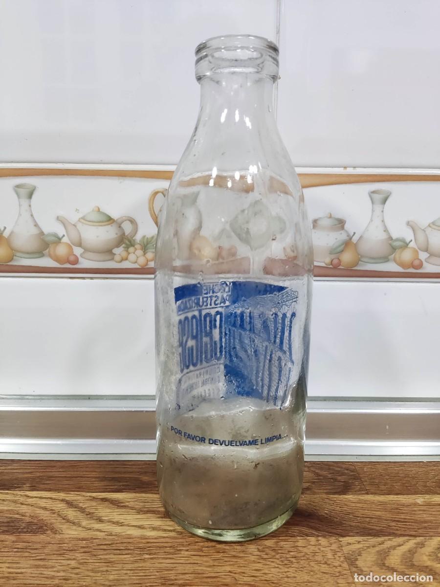 Coleccionismo de vinos y licores: Botella Leche CELESE Segovia - Foto 2