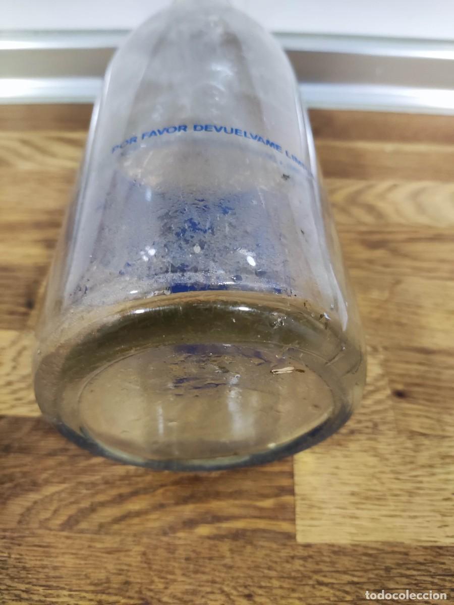 Coleccionismo de vinos y licores: Botella Leche CELESE Segovia - Foto 3