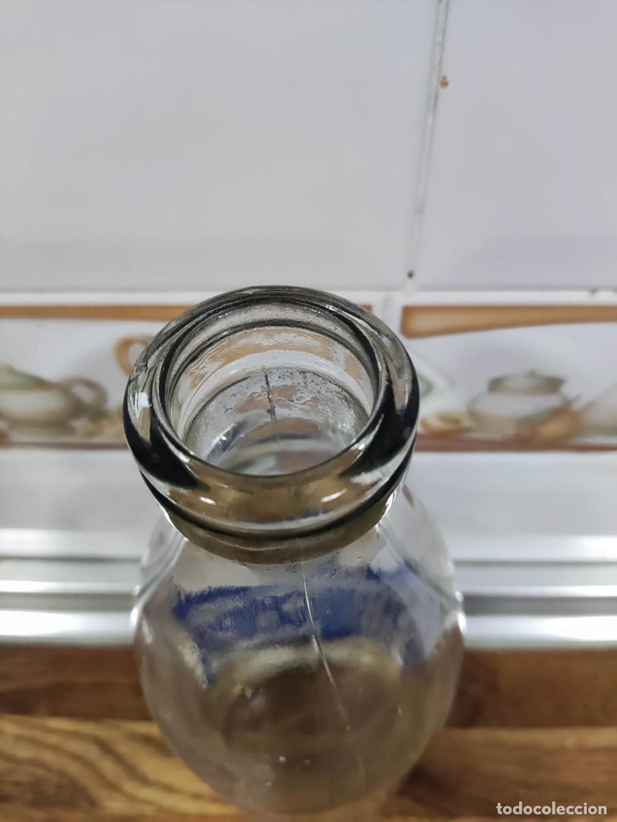 Coleccionismo de vinos y licores: Botella Leche CELESE Segovia - Foto 4