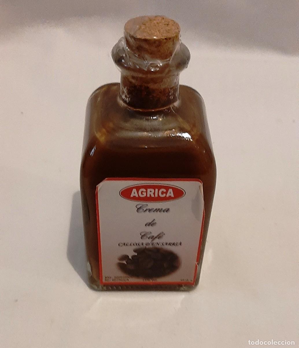 Sammlung von Weinen und Lik&ouml;ren: Miniatura de Crema de Cafe....Agrica....Callosa d&eacute;n Sarri&aacute;
