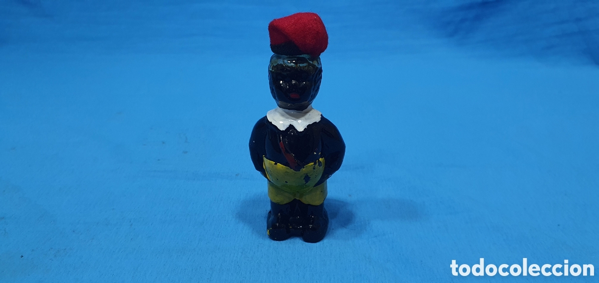 Coleccionismo de vinos y licores: BOTELLIN LICOR HOMBRE CON GORRO CATALAN