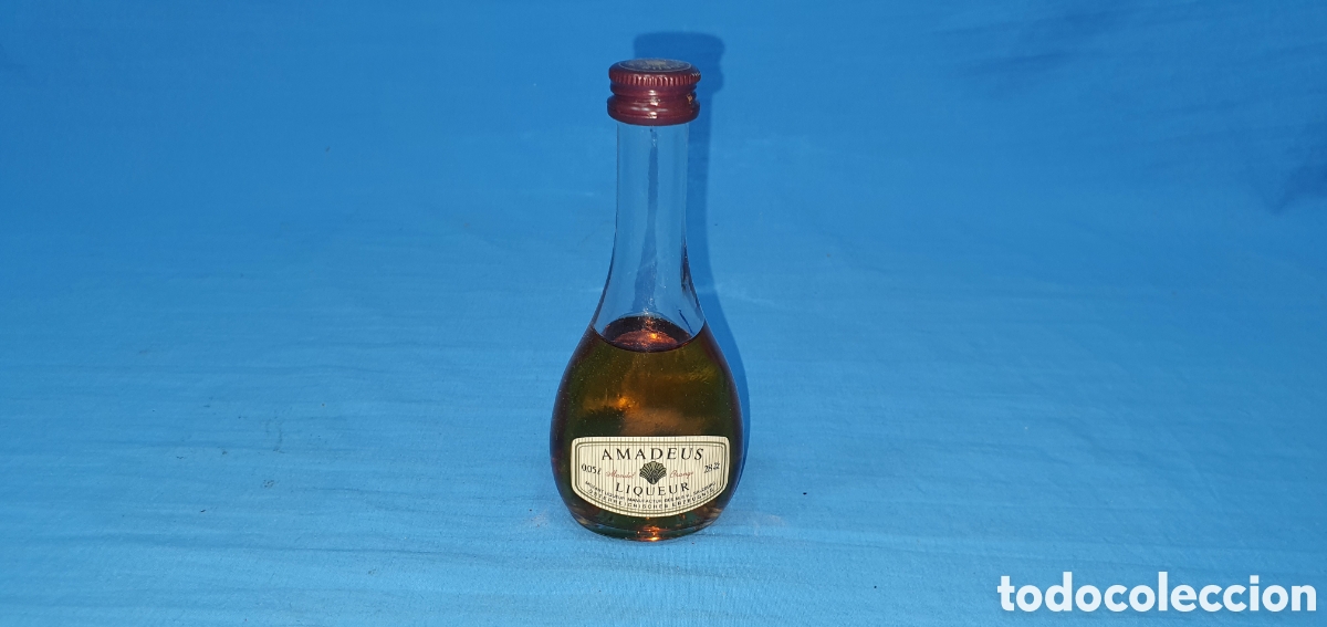 Coleccionismo de vinos y licores: BOTELLIN LICOR AMADEUS. SIN ABRIR