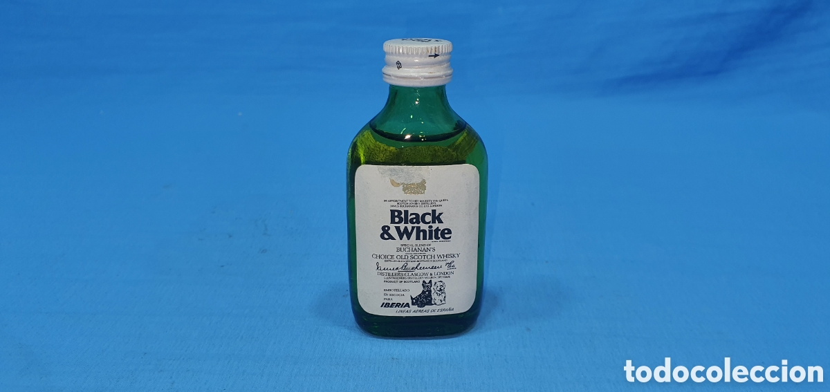 Coleccionismo de vinos y licores: BOTELLIN BLACK & WHITE, OLD SCOTCH WHISKY. SIN ABRIR