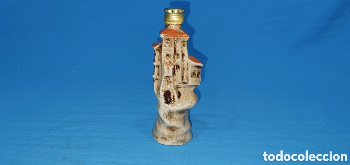 Coleccionismo de vinos y licores: BOTELLIN LICOR CASAS COLGANTES CUENCA