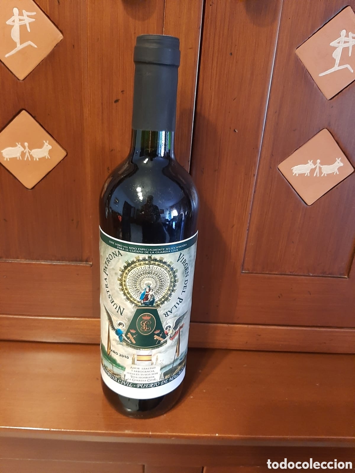 Coleccionismo de vinos y licores: Botella vino guardia civil 2010 virgen del pilar