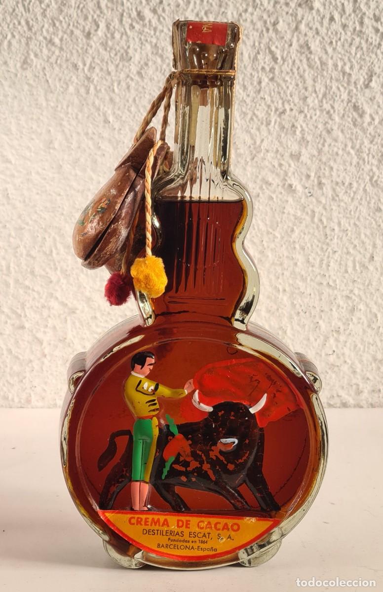 Coleccionismo de vinos y licores: Botella Guitarra Crema de Cacao Destiler&iacute;as Escat - Precintada - Toros Casta&ntilde;uelas Torero