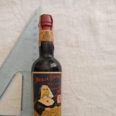 Coleccionismo de vinos y licores: BOTELLIN MONJA QUINA. VINO JEREZ. AÑOS 50. PRESCINTADA