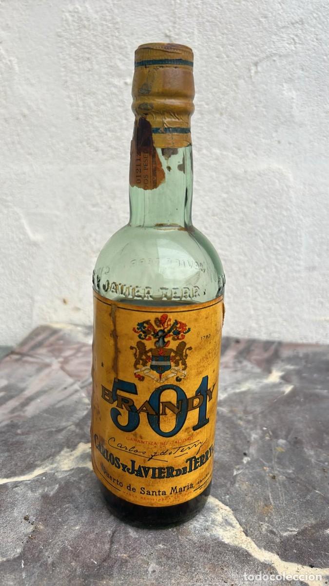 Coleccionismo de vinos y licores: BOTELLAS BRANDY 501 CARLOS Y JAVIER DE TERRY PUERTO DE SANTA MARIA 23 CMS. ALTO SIN ABRIR
