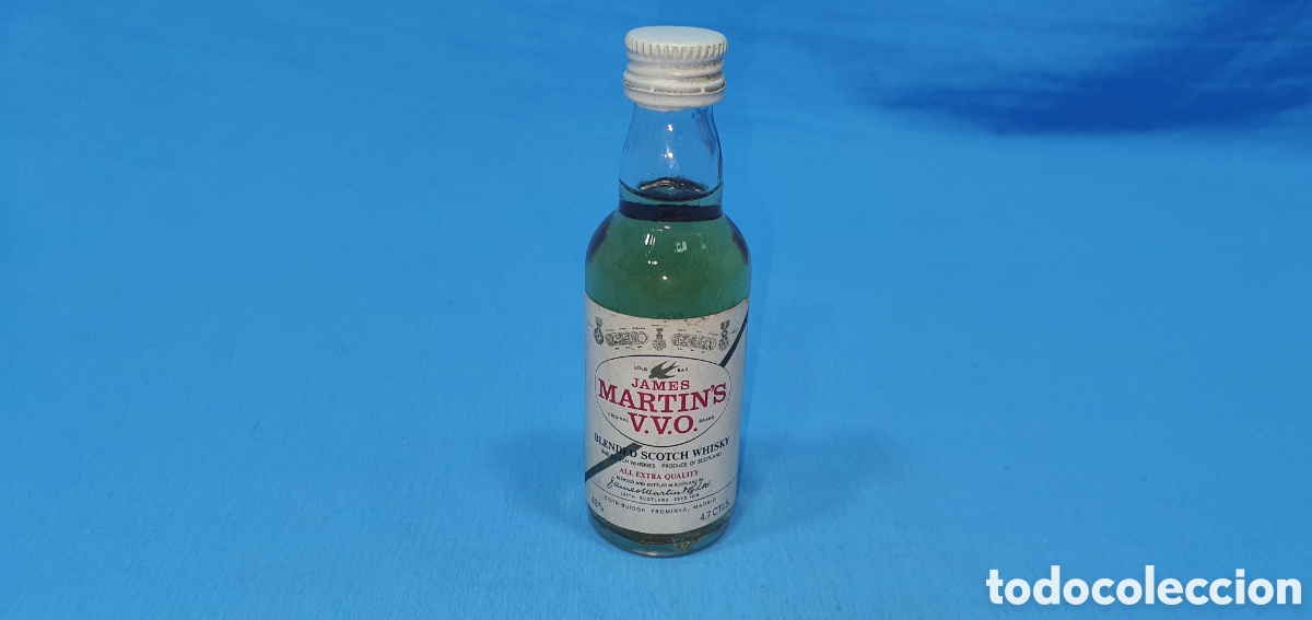 Coleccionismo de vinos y licores: BOTELLIN JAMES MARTIN'S VVO. BLENDED SCOTCH WHISKY. SIN ABRIR